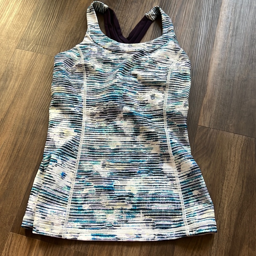Lululemon tank top!